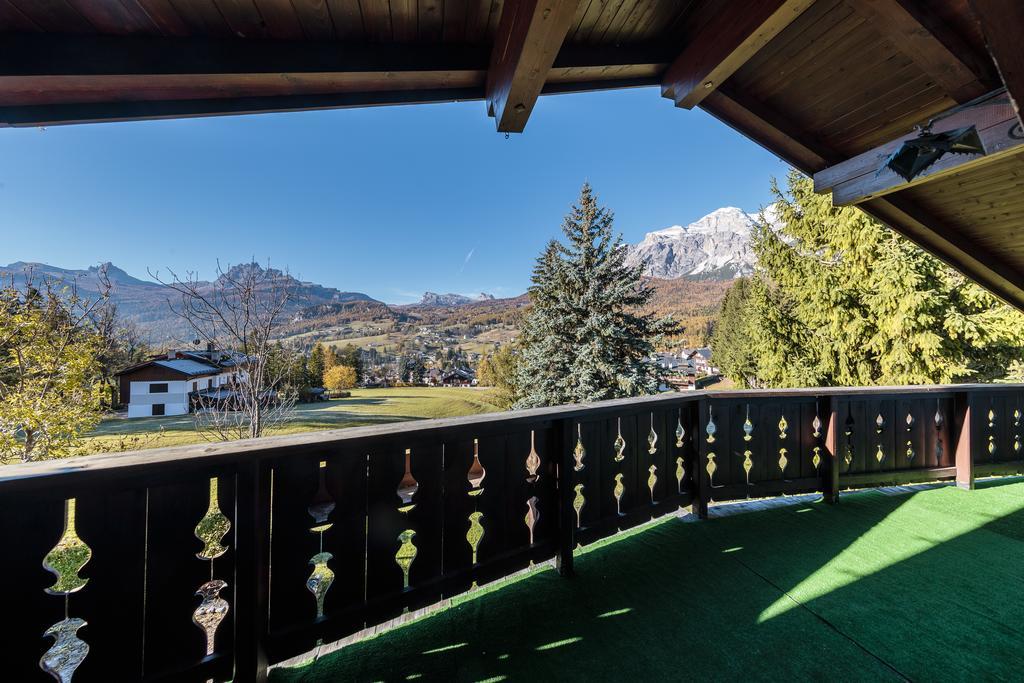 Villa Ca Perosego - Stayincortina Cortina dʼAmpezzo Exteriör bild